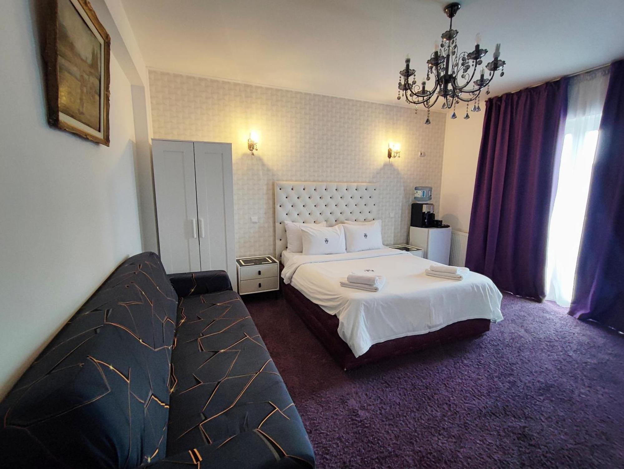 Iris Boutique Therme & Bucharest Otopeni Airport Buitenkant foto
