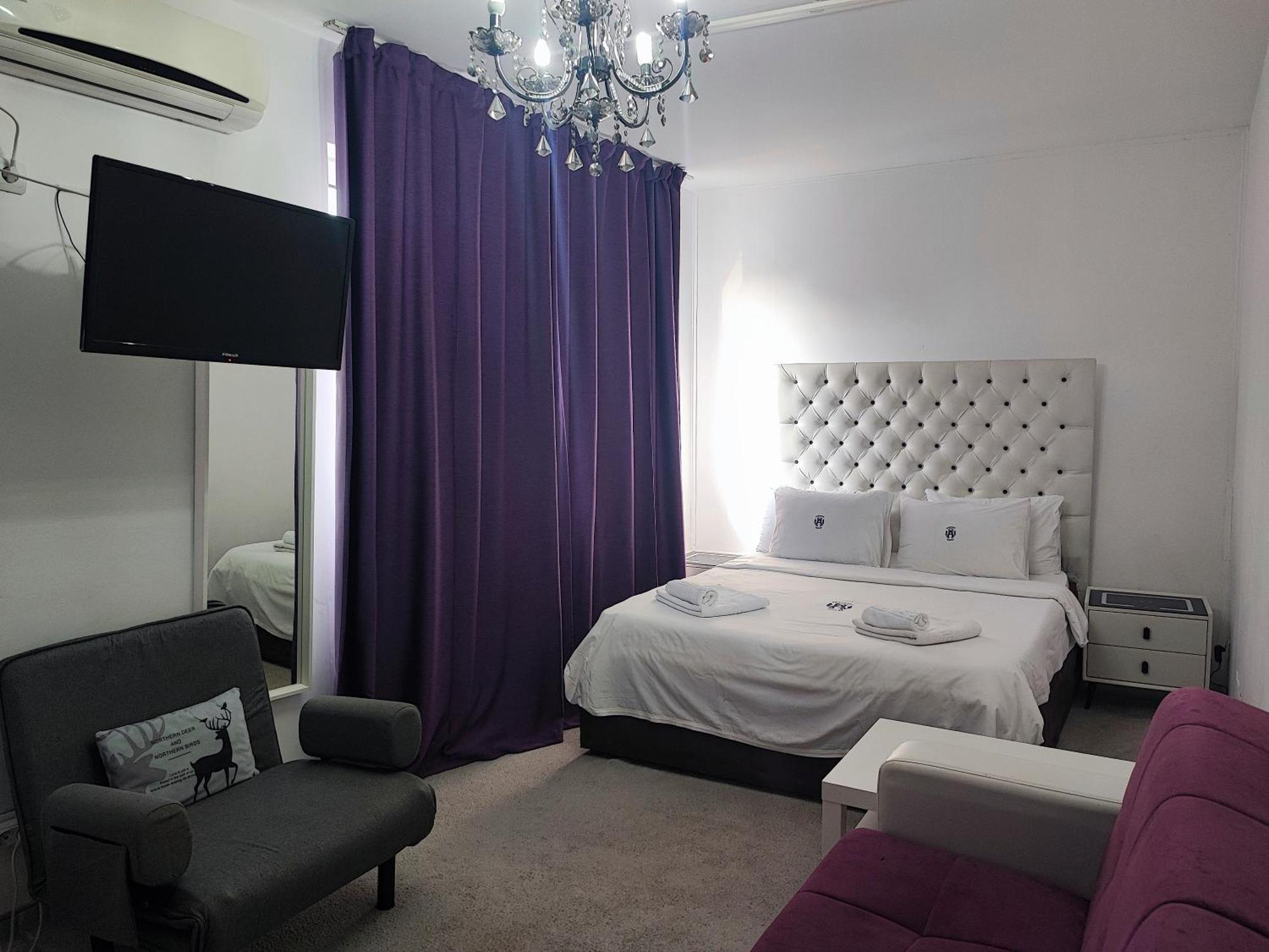 Iris Boutique Therme & Bucharest Otopeni Airport Buitenkant foto