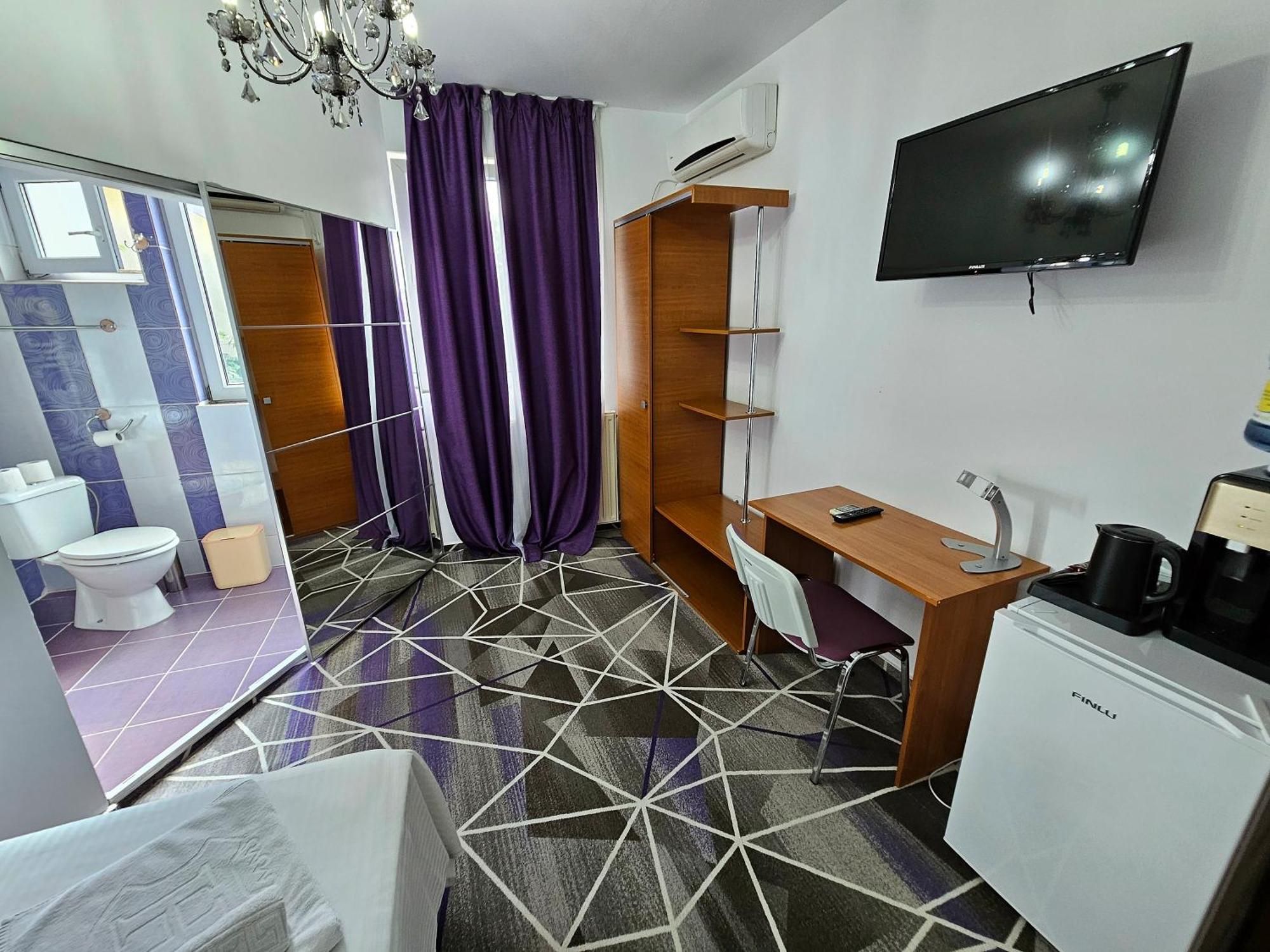 Iris Boutique Therme & Bucharest Otopeni Airport Buitenkant foto
