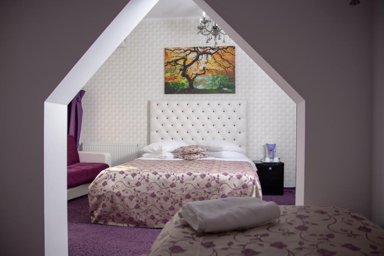 Iris Boutique Therme & Bucharest Otopeni Airport Buitenkant foto